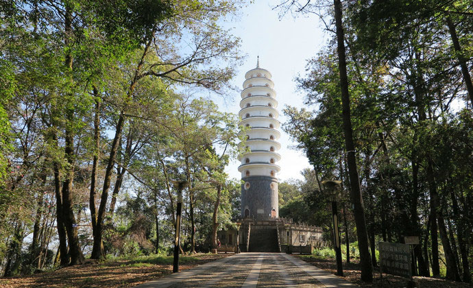 来凤山