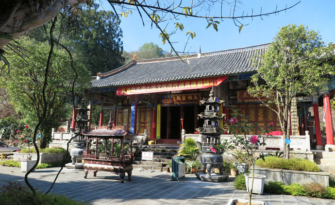 来凤山1